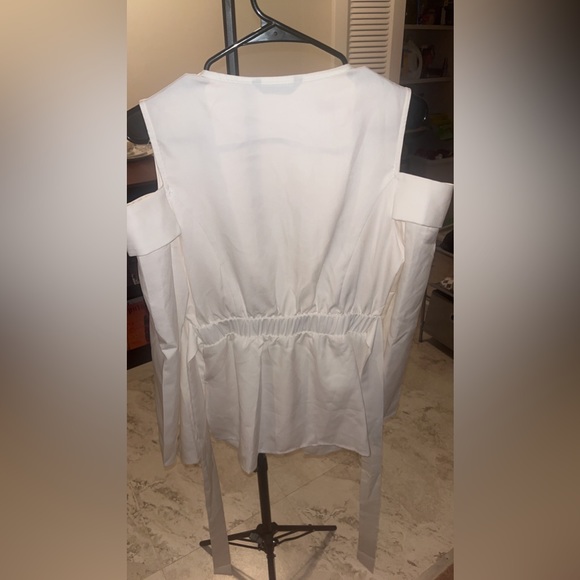 SHEIN size medium cold shoulder tie front split item blazer. - Picture 4 of 4